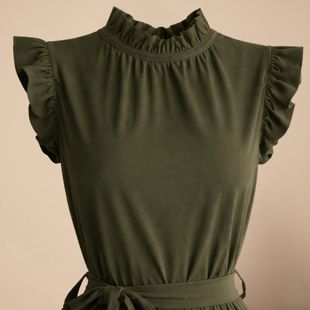 Women’s elegant sleeveless jumpsuit with waist belt Fashion Grand