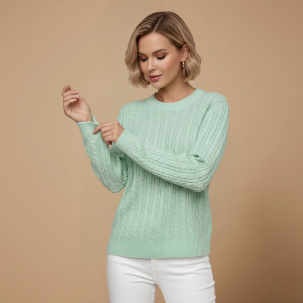 Women’s round neck long sleeve knit sweater